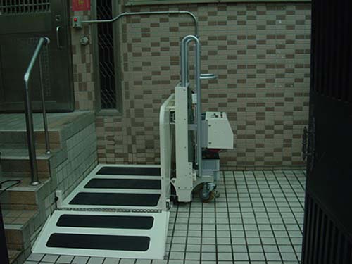 殘疾(ji)人升降機(ji)